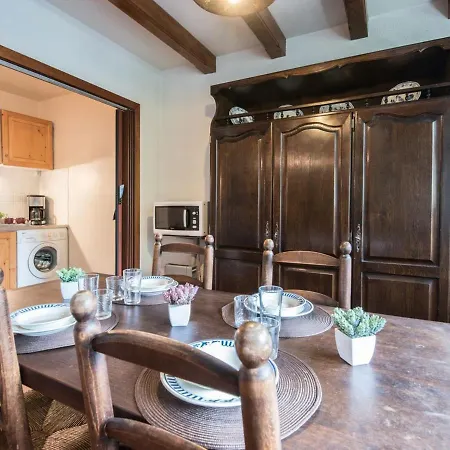 Apartment 4 Pers Avec Terrasse, Parking Prive, Proche Thermes Et Remontees Mecaniques - Fr-1-296-198