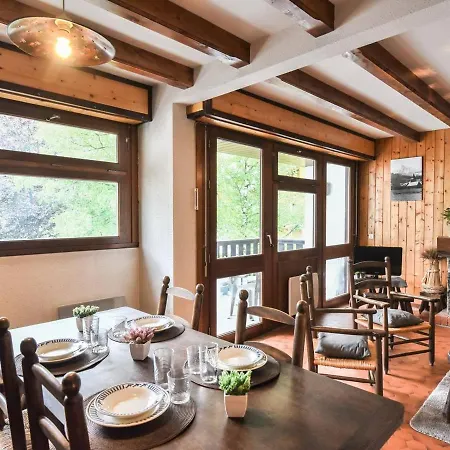 Apartment 4 Pers Avec Terrasse, Parking Prive, Proche Thermes Et Remontees Mecaniques - Fr-1-296-198