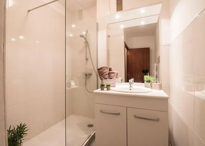 Apartman 4 Pers Avec Terrasse, Parking Prive, Proche Thermes Et Remontees Mecaniques - Fr-1-296-198 *