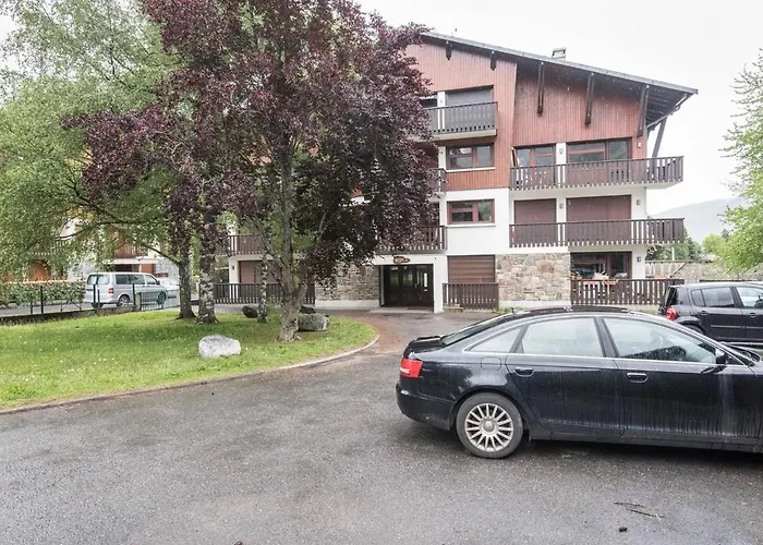 Apartment 4 Pers Avec Terrasse, Parking Prive, Proche Thermes Et Remontees Mecaniques - Fr-1-296-198
